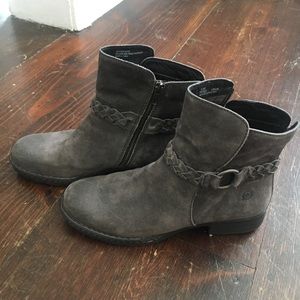 Born Ankle Boots 9.5